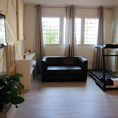 The View Loft Pensión *